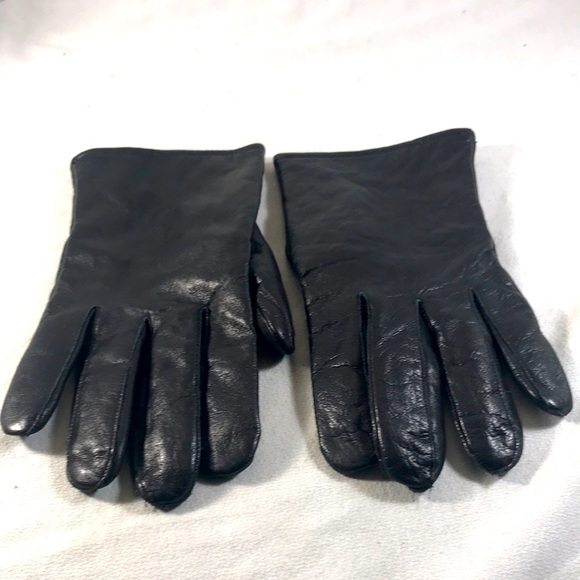 Gates Vintage Men's Black Butter Soft Leather Gloves with a Cozy Knit Lining